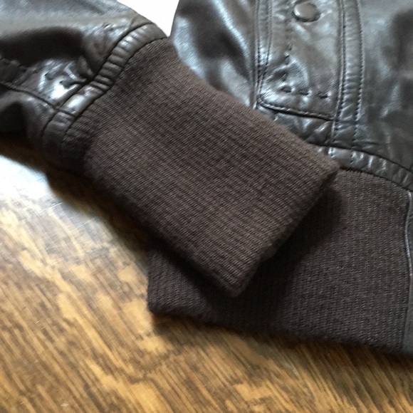 Aritzia leather jacket - Picture 2 of 5